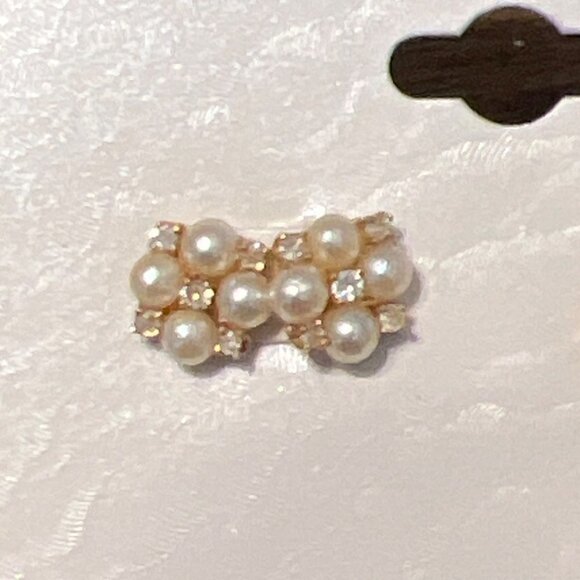 MONET Simulated Pearl Drop Earrings, Cluster studs and Pin NWOT - Picture 3 of 5